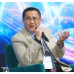 馮國桉博士(Datuk Seri)肖像 馮國桉博士,榮獲馬來西亞「拿督斯里(Datuk Seri)」榮銜,是具備國際視野的華 人企業家與資本運作高手